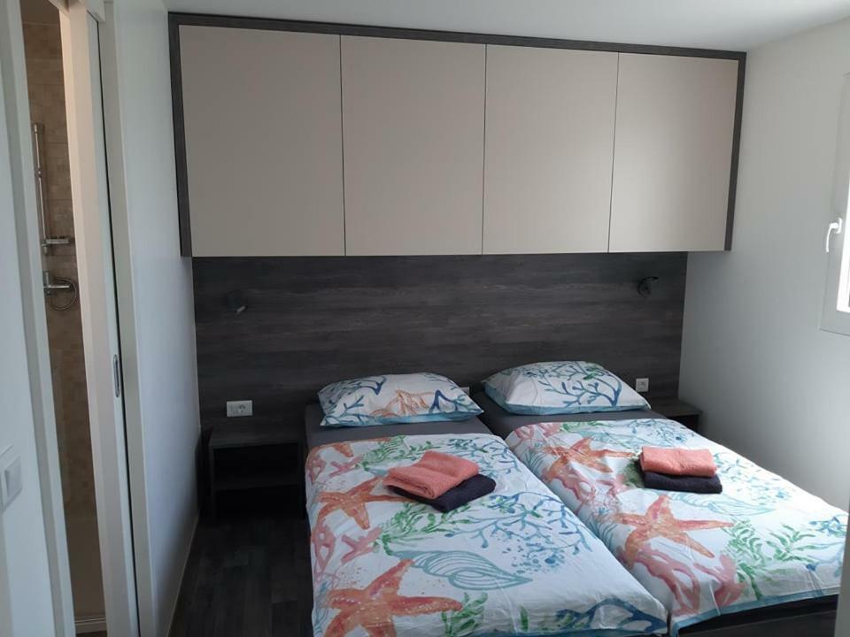 Mobile Home Tina Tisno Eksteriør billede
