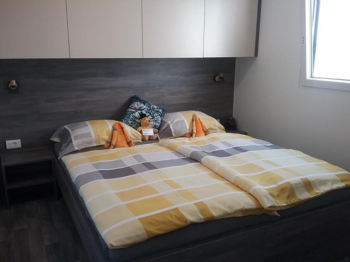 Mobile Home Tina Tisno Eksteriør billede